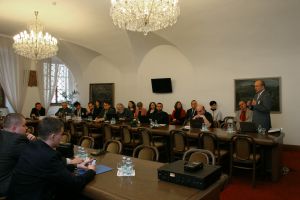 UPV_seminar_korupce_4-3-2014&nbsp;(8).JPG (Dokument, 2&nbsp;MB)