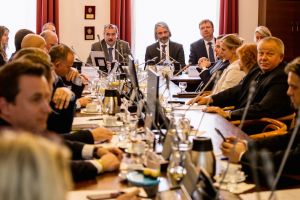 40-schze-vboru-pro-bezpenost_033_14324_53587327789_o.jpg (Dokument, 303&nbsp;KB)