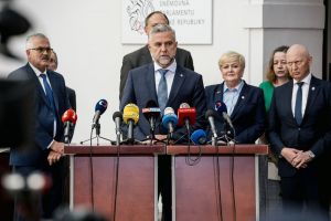 setkn-vbor-pro-obranu-a-bezpenost-parlament-zem-v4_069_29424_53687490774_o.jpg (Dokument, 228 KB) setkn-vbor-pro-obranu-a-bezpenost-parlament-zem-v4_069_29424_53687490774_o.jpg (Dokument, 228 KB)